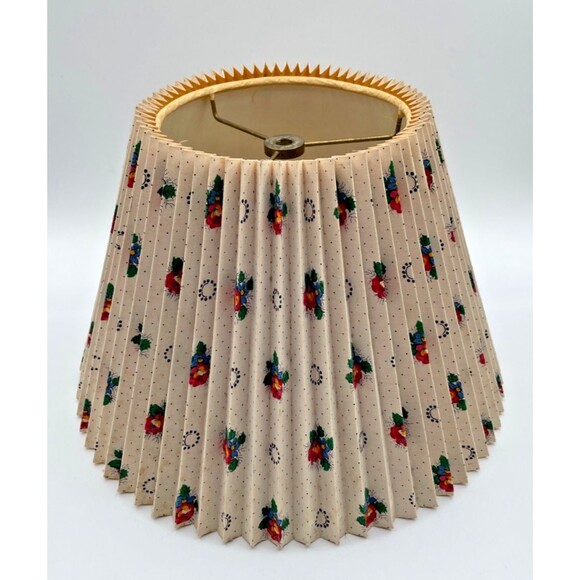 Vintage Pierre Deux Provencal Fabric Lamp Shade Hardback Pleated 12" x 9" RARE - Picture 4 of 9